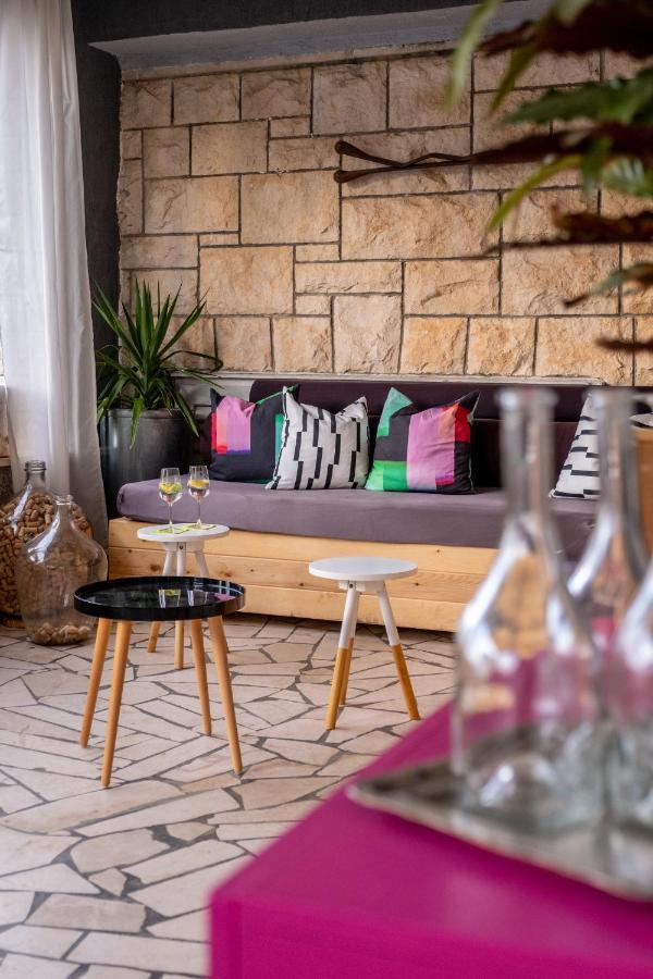 Apartment Lota With Heated Pool On Top Location Supetar Extérieur photo